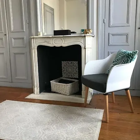 홈스테이 Maison Victor Hugo